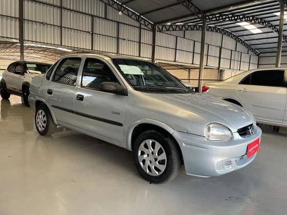 CHEVROLET CLASSIC 1.0 MPFI LIFE 8V FLEX 4P MANUAL